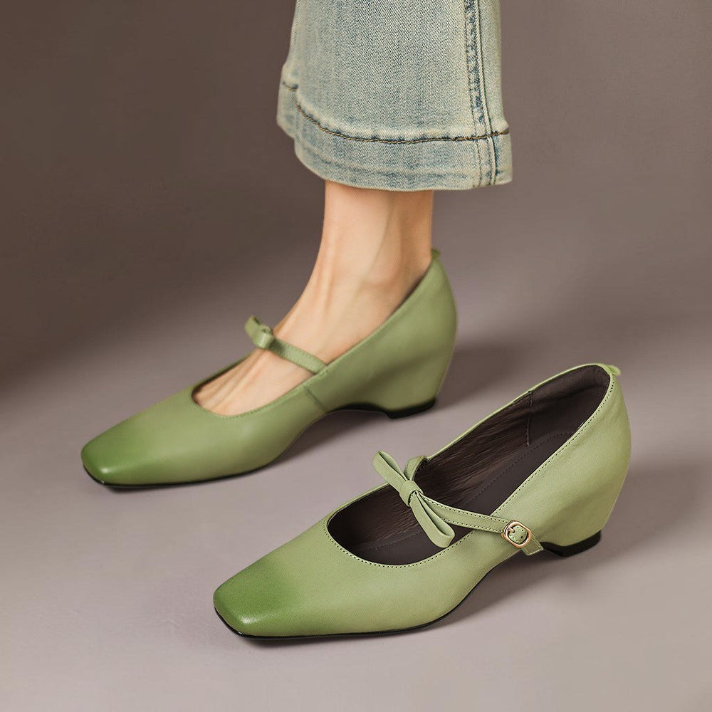 Bryony | Décolleté Mary Jane con Cinturino a Fiocco
